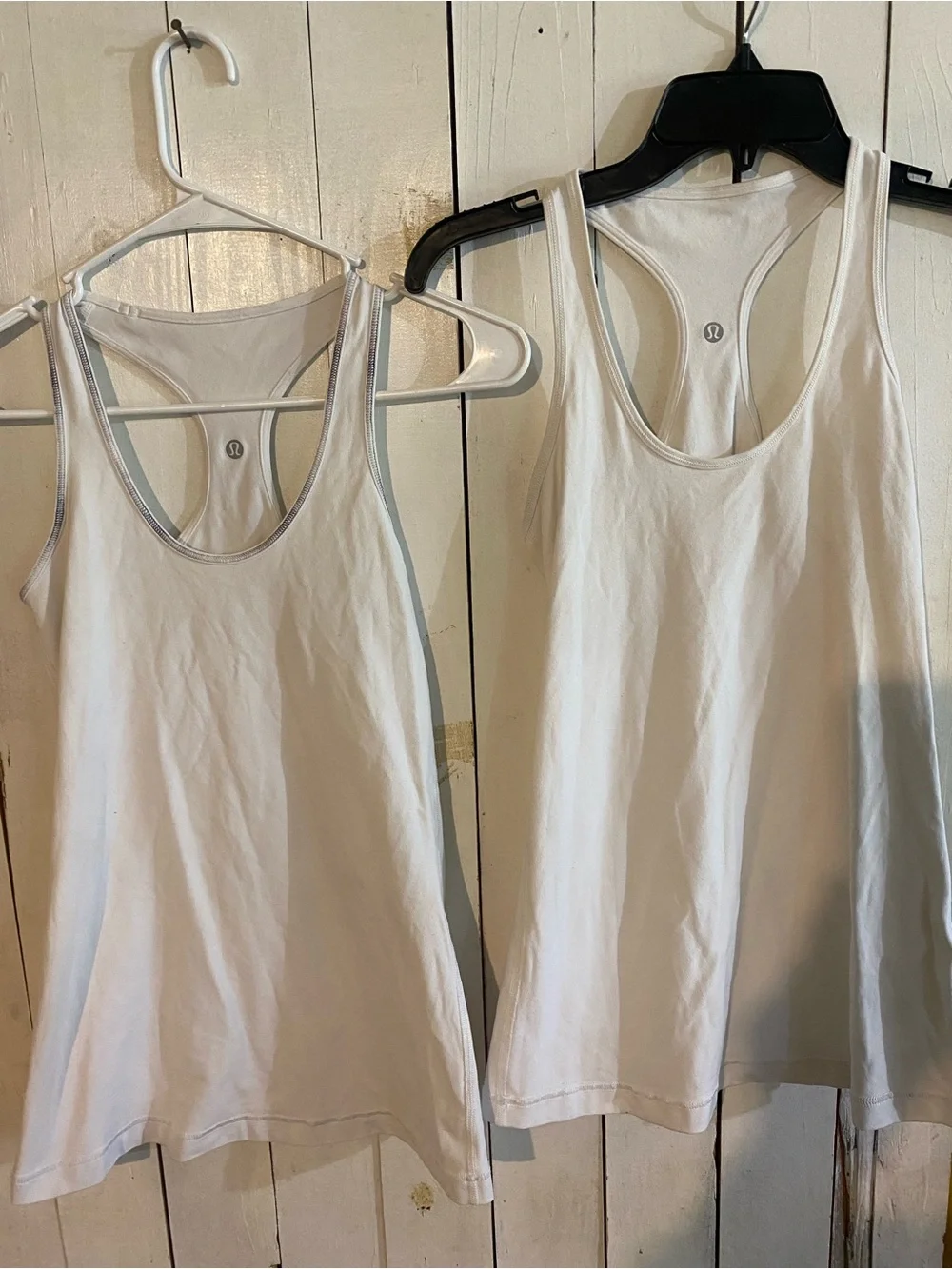Lululemon Women's Size 6 Workout Lot | 5 Tops + Size 8 Leggings | 6 Pieces" - Picture 3 of 16